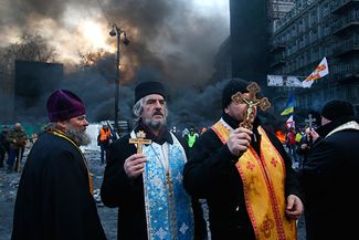 Священники на «Евромайдане». 23 января 2014 года