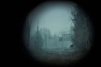 The settlement of Pisky near the Donetsk Airport (as seen through a trench periscope). The Ukrainian military had maintained control of the airport since the spring of 2014. “DNR” forces repeatedly tried to dislodge them from the airport, but in vain. Intense fighting took place from late August 2014 to late January 2015. Eventually, the airport passed into the hands of the “DNR.” Approximately 1,500 people from both sides were killed fighting for it.