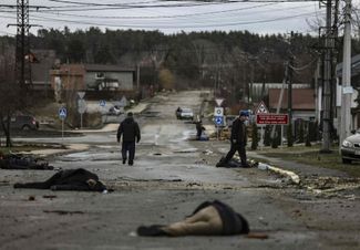 Тела убитых жителей Бучи после отступления российской армии из Киевской области. 2 апреля 2022 года