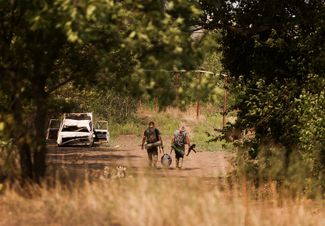 Украинские военные в селе Васюковка, Донецкая область