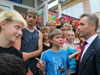 Pavel Astakhov at Sofinsky Children’s Home in Narofominks, July 11, 2012.