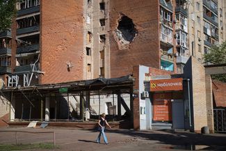 Day War 1550. Blow to the college in Starobelsk. Ten people died. Putin blamed the “Kyiv regime” for the terrorist attack and threatened retaliation