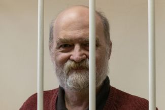 4 апреля Калининский районный суд Санкт-Петербурга отправил Александра Скобова в СИЗО на два месяца