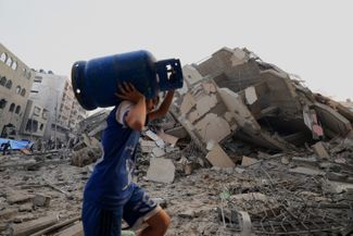Последствия израильского авиаудара по Газе. 8 октября 2023 года