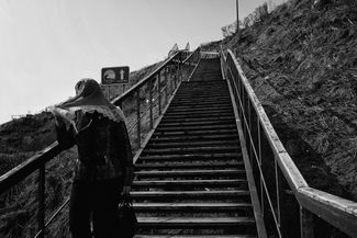 Лестница на Итурупе, по которой следует подняться в случае опасности цунами