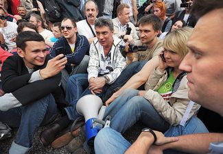 «Сидячая забастовка» на «Марше миллионов» в Москве. 6 мая 2012-го