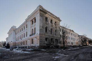 Здание бывших Судебных установлений. 12 марта 2022 года