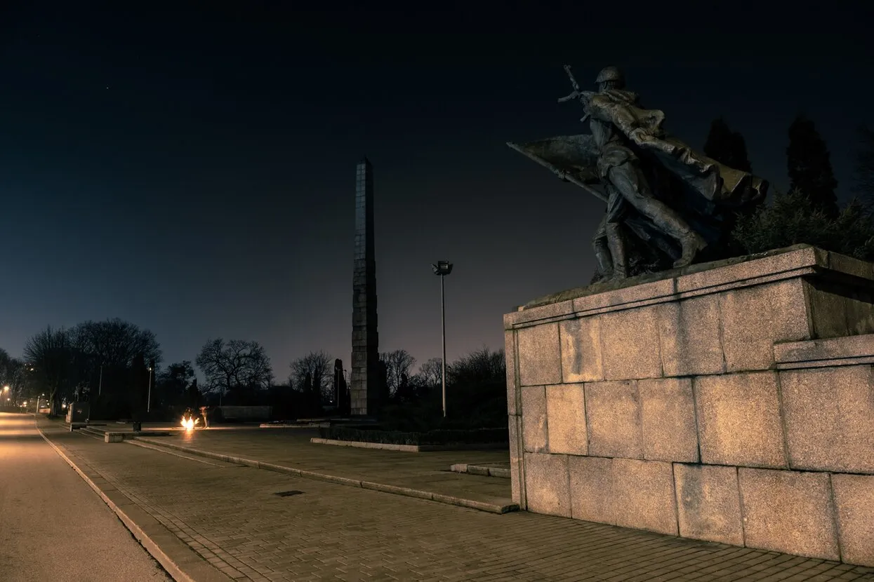 Sergey Granev / Shutterstock