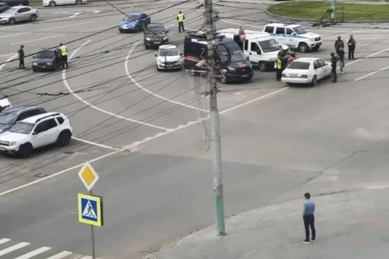 ‘They’re grabbing everyone’: Russian military enlistment officers are rounding up men en masse in Penza, residents say