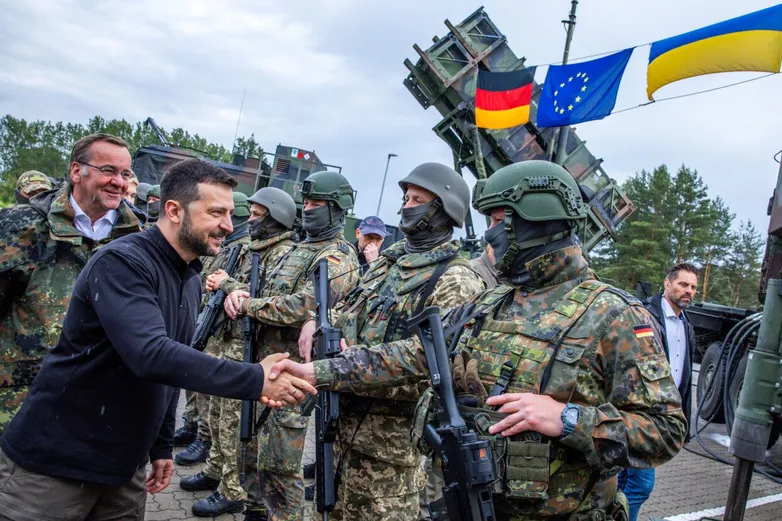 Germany’s secretive ‘Sonderstab Ukraine’ fast-tracks weapons deals for Kyiv in as little as two weeks, FT reports