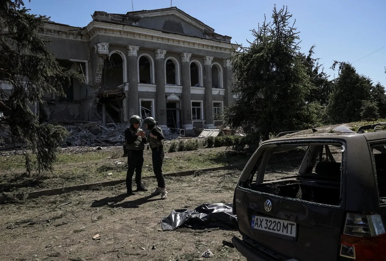 Если человек хочет, он может и в 100 лет уничтожать врага». В Запорожье  воюют «Степные волки» — добровольцы, которых не взяли в украинскую армию по  возрасту Семьсот девяносто восьмой день войны. Фотографии — Meduza