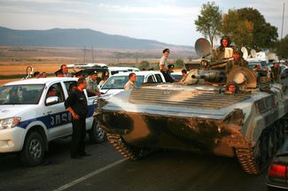Российские военные уезжают из Грузии, 22 августа 2008 года