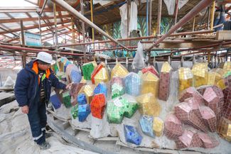 The restoration of the Stone Flower Fountain. March 2019