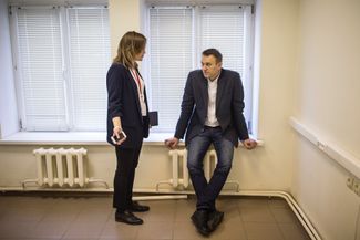 Лилия Чанышева и Алексей Навальный после открытия уфимского штаба политика 4 марта 2017 года