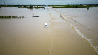 Участок затопленного шоссе между городами Фаэнца и Фроли, 17 мая