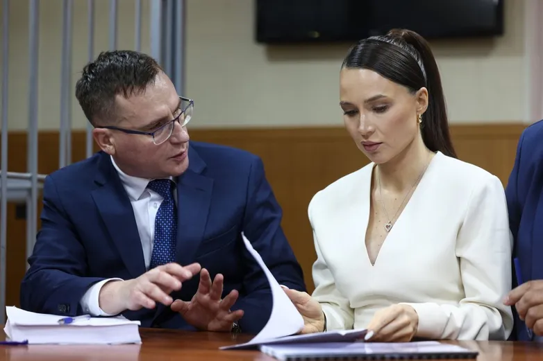 Лерчек (Валерия Чекалина, 10М в инстаграме) справилась с двумя уголовными делами, но потом на нее завели третье