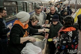 Volunteers prepare most of the food available here, bringing it into the subway every day. Food is distributed to children and women first, then to everyone else. 