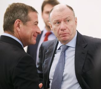 Встреча президента Путина с крупными бизнесменами в Кремле. Слева — Березкин, справа — Потанин. 19 декабря 2016 года