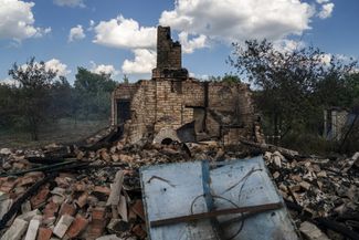 Разрушенный дом в Константиновке Донецкой области. 20 июня 2024 года
