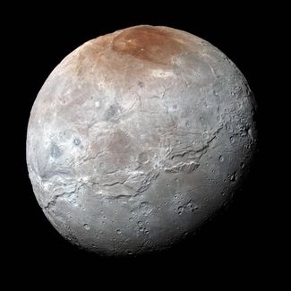 Изображение Харона, спутника Плутона, переданное аппаратом «Новые горизонты»