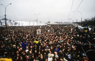 Sakharov’s funeral at the Vostryakovskoe Cemetery in Moscow. December 18, 1989. 