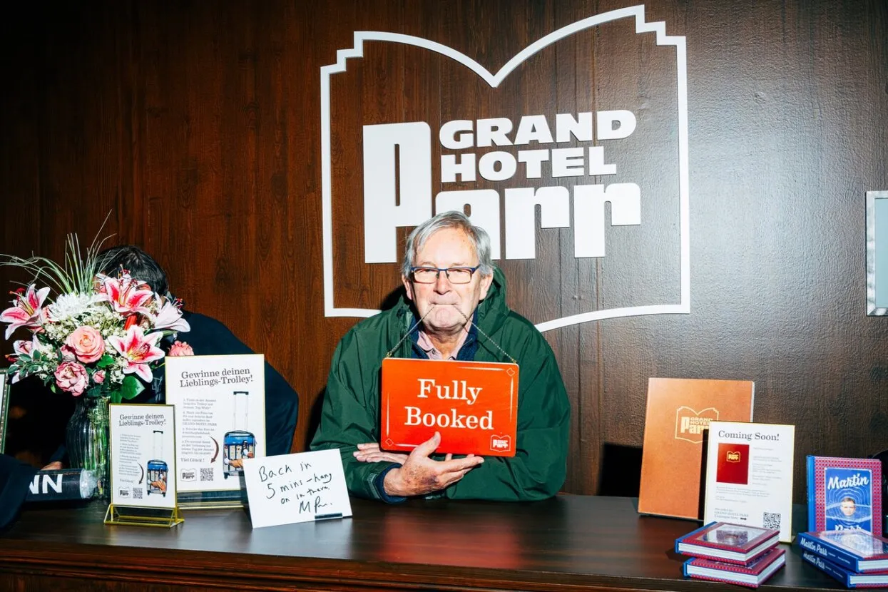 Nikita Teryoshin for Grand Hotel Parr / PhotoBookMuseum