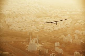 Полет над городом Маскат, Оман. 10 марта 2015 года