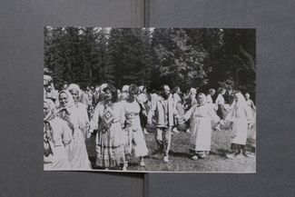 Albert Razin (center) during one of Udmurtia’s first modern Gerber celebrations.