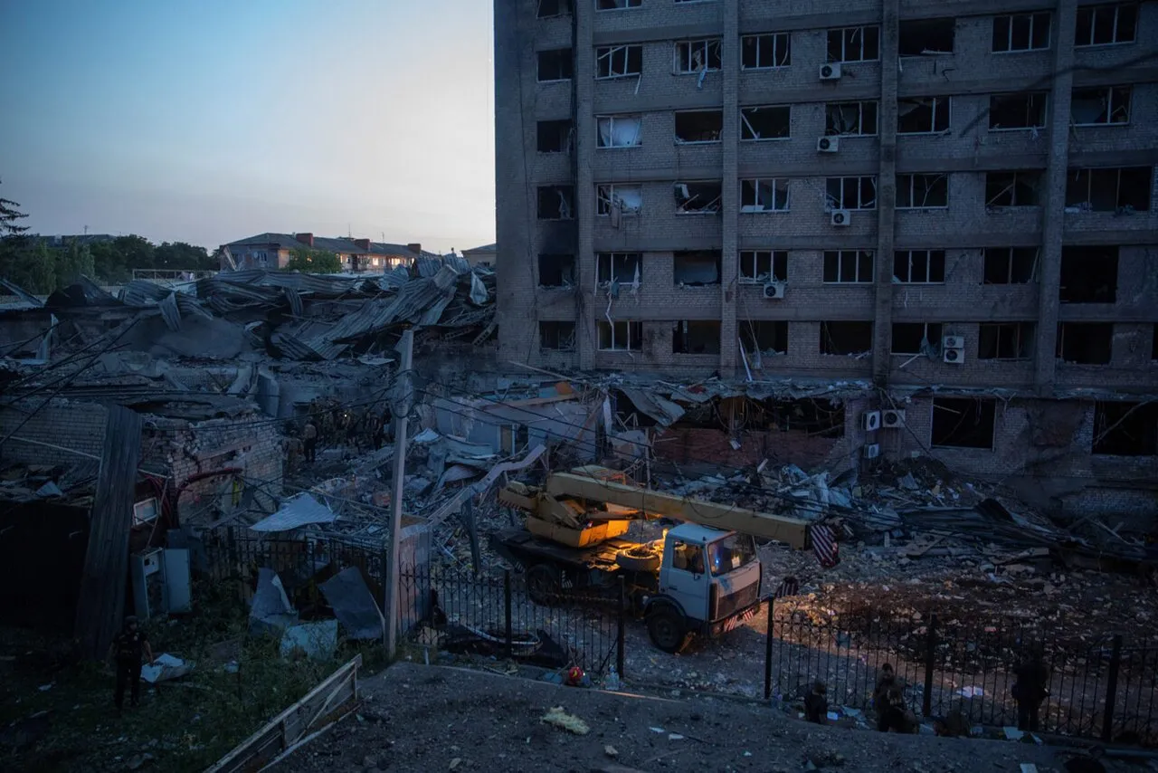 Russian Iskander missile destroys pizzeria in center of Kramatorsk