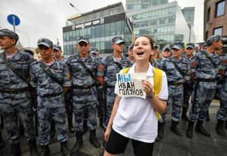 Ольга Мисик на марше в поддержку журналиста «Медузы» Ивана Голунова. 12 июня 2019 года
