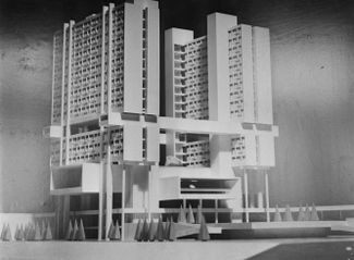 Проект Дома Советов на центральной площади Калининграда. 1 мая 1970 года