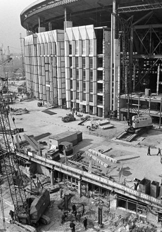 Строительство спорткомплекса «Олимпийский». 1979 год