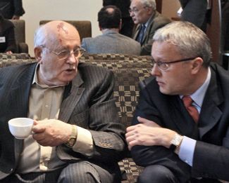 Gorbachev and the businessman Aleksandr Lebedev (who was then a deputy in the State Duma) at a conference entitled “Does Russia Need the West?” in Moscow. May 30, 2006