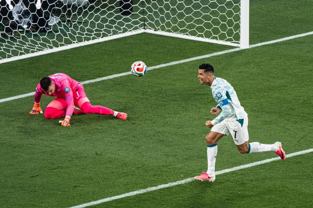 Lampson Yip / Clicks Images / Getty Images