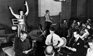 Репетиция радиоспектакля по роману Герберта Уэллса «Война миров» на радио CBS, 1938 год