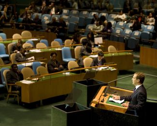 Президент России Дмитрий Медведев на Генеральной Ассамблее ООН в Нью-Йорке, 23 сентября 2009 года