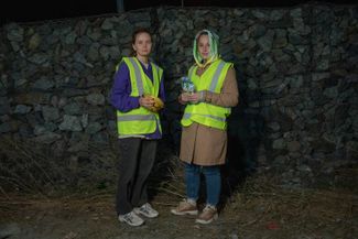 Volunteers at the border