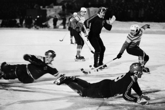 Матч по хоккею с мячом между командами «Динамо» (Москва) и «Водник» (Архангельск). СССР, 1 января 1974 года
