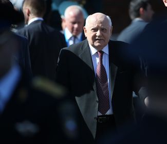 Горбачев на параде в честь Дня Победы в Москве, 9 мая 2016 года