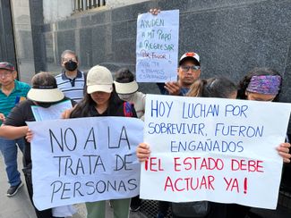 Relatives of Peruvians caught up in the war with Ukraine protest near the Foreign Ministry in Lima. April 29, 2026