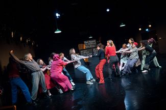 Спектакль «Война — не игра для женщин» в Национальном театре Мангейма