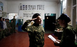 Кадеты-казаки из школы имени генерала Ермолова в военном лагере на Ставрополье, 2016 год