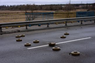 Противотанковые мины на мосту в Буче