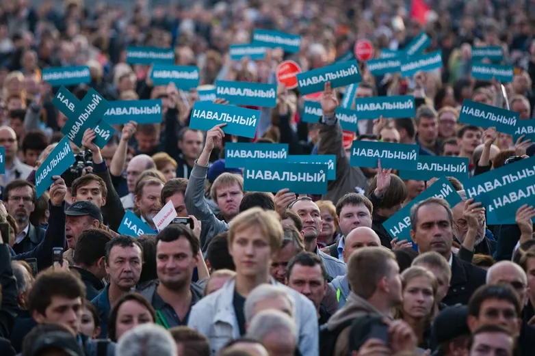 Hundreds of thousands of extremists