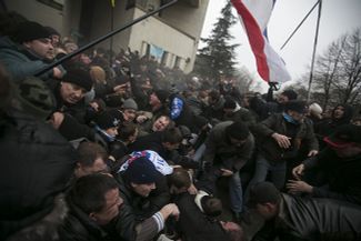 Столкновения в Симферополе, 26 февраля 2014 года