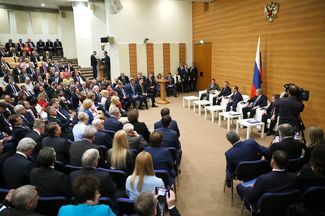 Дмитрий Медведев встречается с членами «Единой России», 7 мая 2018 года