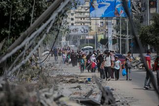 Жители Газы покидают город в преддверии ожидаемой наземной операции ЦАХАЛ в секторе Газа. 13 октября 2023 года