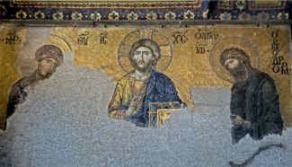 Деисус: в центре Христос, слева Дева Мария, справа Иоанн Креститель (1261 год)