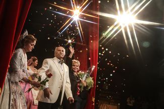 Владимир Зельдин после спектакля «Танцы с учителем» в свой 101-й день рождения в Театре Российской Армии. 11 февраля 2016 года, Москва