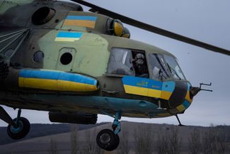 Украинский летчик во время боевого вылета в Донецкой области